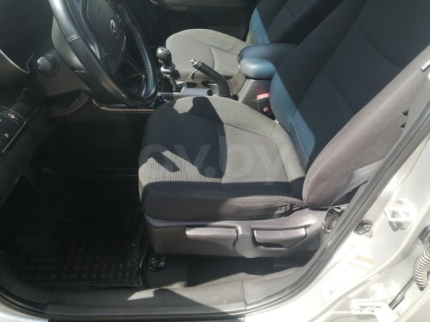 Kia Sorento II · Рестайлинг, 5 мест, 2012 г.