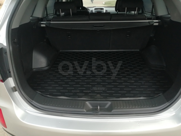 Kia Sorento II · Рестайлинг, 5 мест, 2012 г.