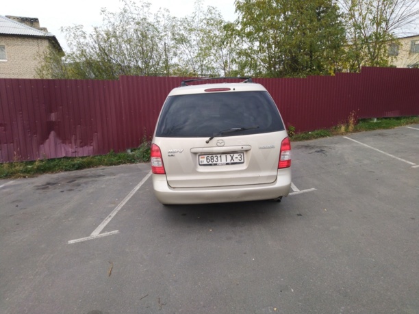 Mazda MPV II, 2001 г.