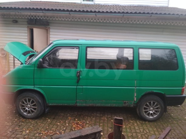 Volkswagen Transporter T4, 1990 г.