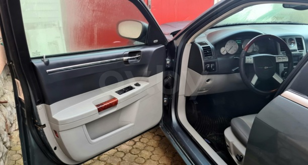 Chrysler 300С I, 2005 г.
