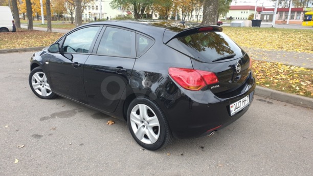 Opel Astra J, 2011 г.