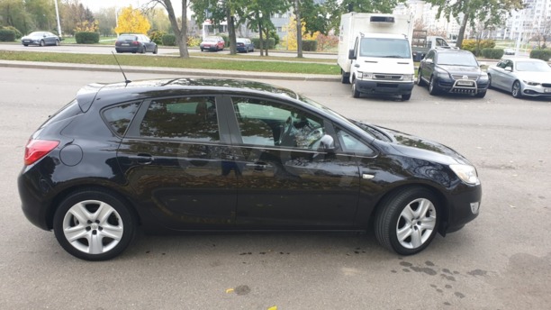 Opel Astra J, 2011 г.