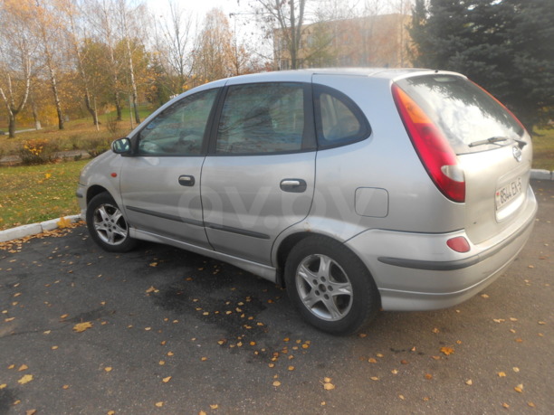 Nissan Almera Tino, 2000 г.
