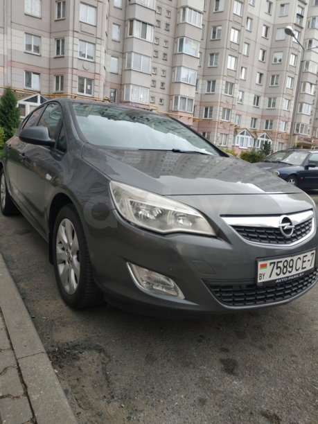 Opel Astra J, 2011 г.