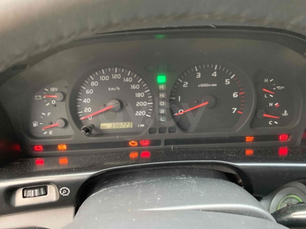 Toyota Land Cruiser J100, 5 мест, 1999 г.