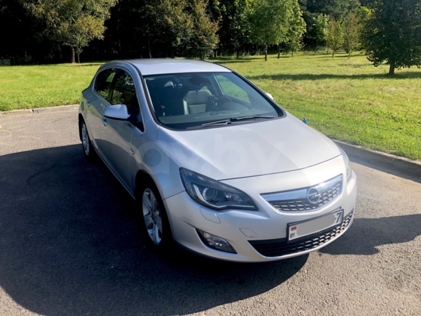 Opel Astra J, 2010 г.