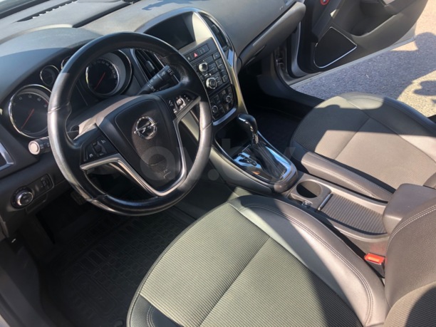 Opel Astra J, 2010 г.