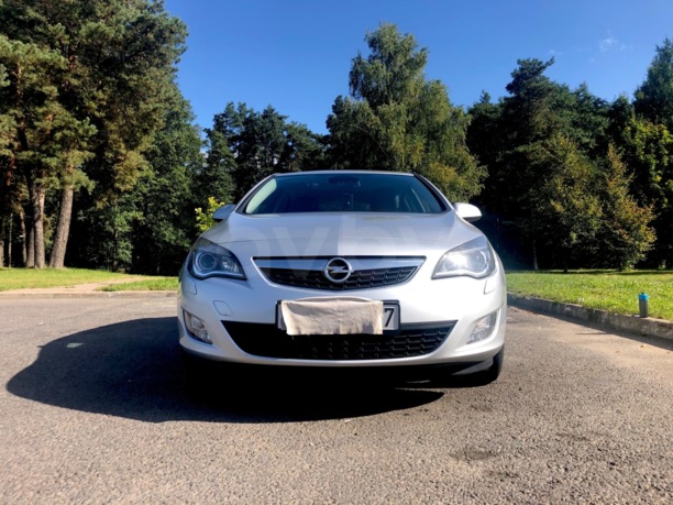 Opel Astra J, 2010 г.