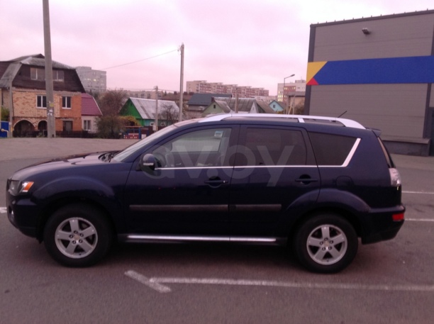 Mitsubishi Outlander XL · Рестайлинг, 2010 г.