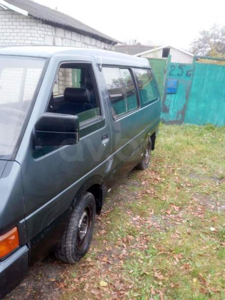Nissan Interstar, 1990 г.