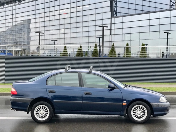 Toyota Avensis I (T220) · Рестайлинг, 2002 г.
