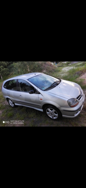 Nissan Almera Tino, 2002 г.