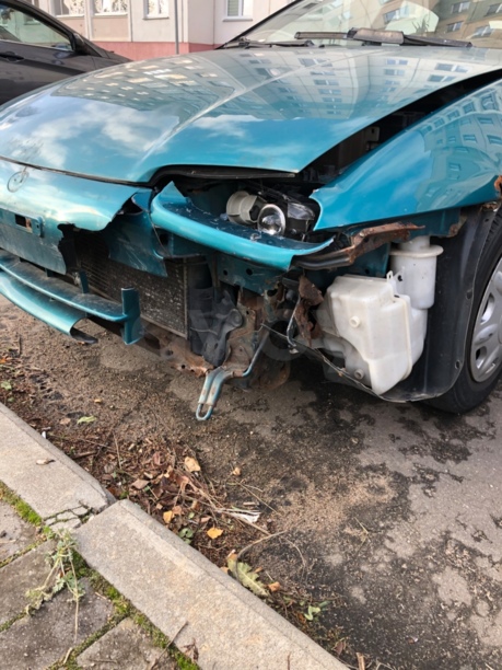 Mazda 323F, 1995 г.