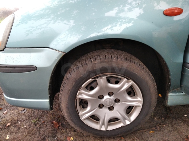 Nissan Almera Tino, 2001 г.
