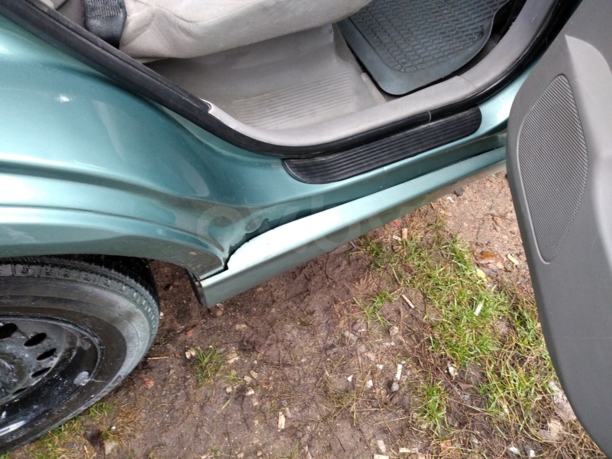 Nissan Almera Tino, 2001 г.