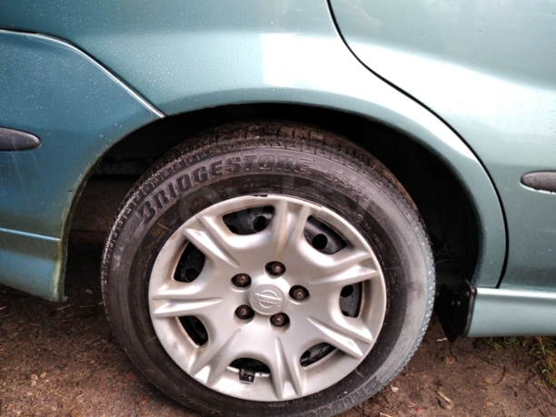 Nissan Almera Tino, 2001 г.