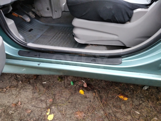 Nissan Almera Tino, 2001 г.