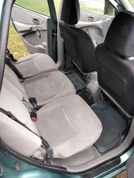 Nissan Almera Tino, 2001 г.