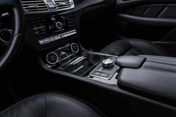 Mercedes-Benz CLS C218, X218, 2011 г.