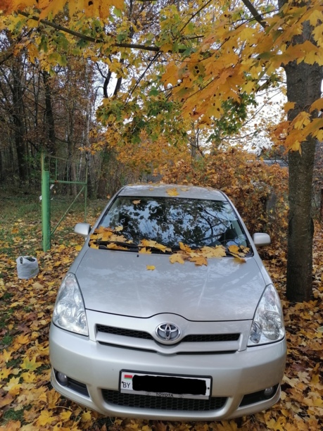 Toyota Corolla Verso III (AR10), 7 мест, 2004 г.