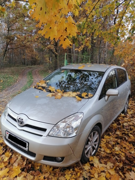 Toyota Corolla Verso III (AR10), 7 мест, 2004 г.