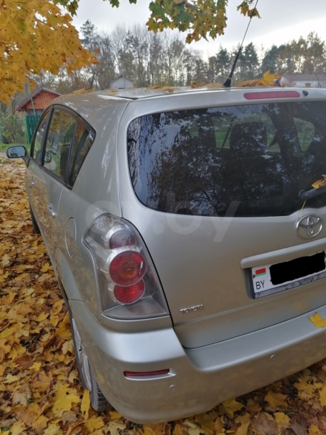 Toyota Corolla Verso III (AR10), 7 мест, 2004 г.