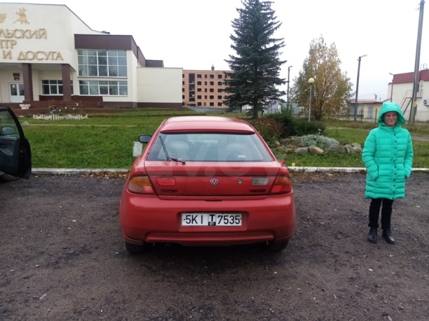 Mazda 323F, 1995 г.