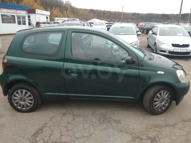 Toyota Yaris I (P1), 2001 г.