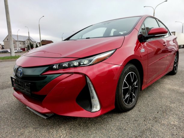 Toyota Prius Prime, 2016 г.
