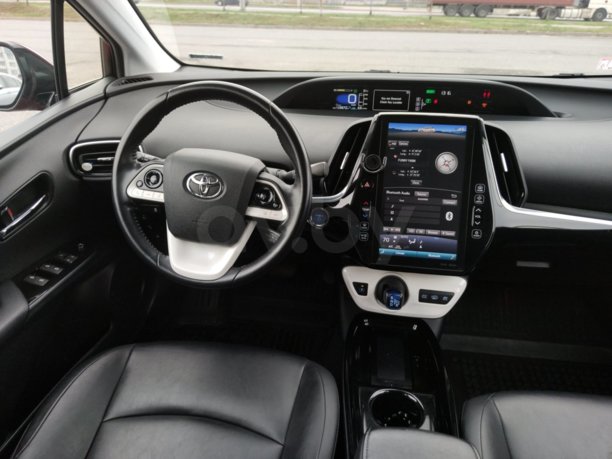 Toyota Prius Prime, 2016 г.