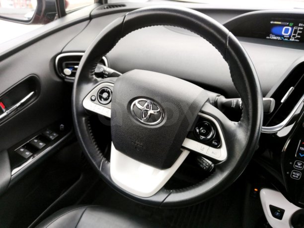 Toyota Prius Prime, 2016 г.