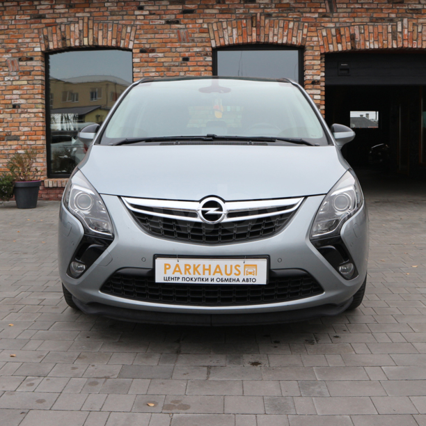 Opel Zafira C, 7 мест, 2015 г.