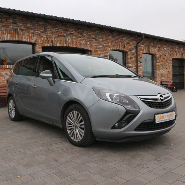 Opel Zafira C, 7 мест, 2015 г.