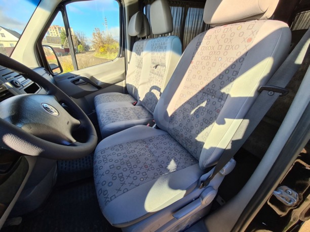 Volkswagen Crafter 2.5 TDI 8+1, 2007 г.