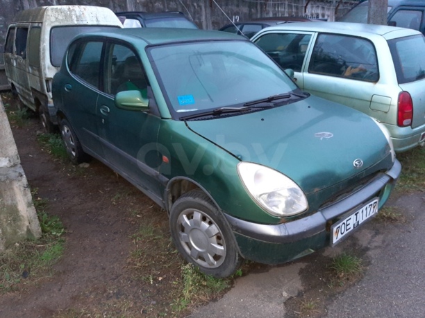 Daihatsu Sirion I, 1998 г.