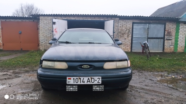 Ford Taurus II, 1995 г.