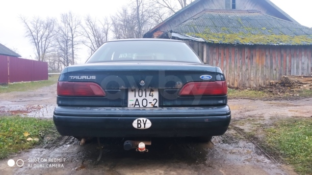 Ford Taurus II, 1995 г.