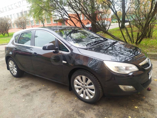 Opel Astra J, 2011 г.