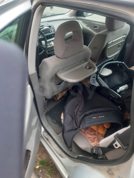 Nissan Almera Tino, 2001 г.