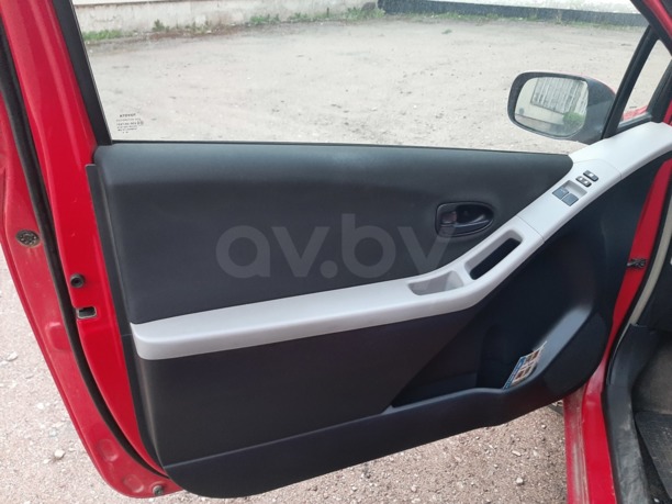 Toyota Yaris II (XP9) · Рестайлинг, 2010 г.