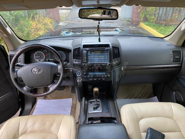 Toyota Land Cruiser J200, 2010 г.