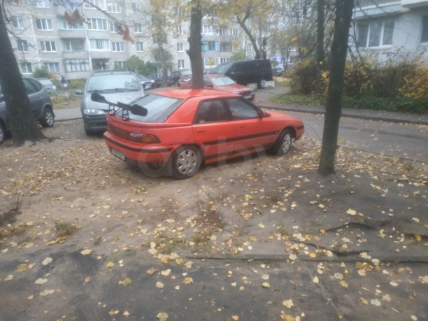 Mazda 323F, 1991 г.