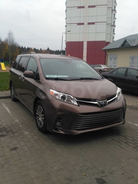 Toyota Sienna III (XL30), 7 мест, 2018 г.