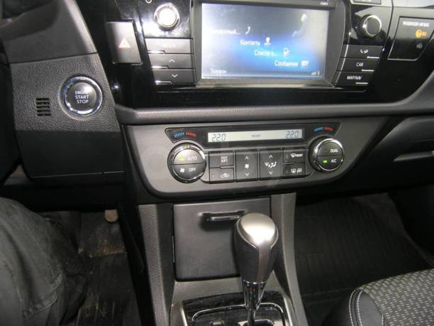 Toyota Corolla XI (E170), 2014 г.