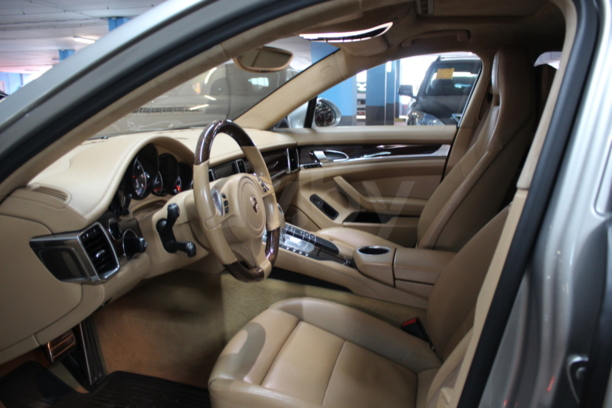 Porsche Panamera 970, 2010 г.