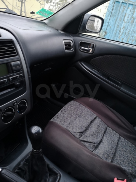 Toyota Avensis I (T220) · Рестайлинг, 2001 г.