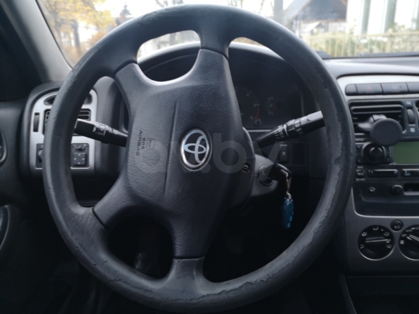Toyota Avensis I (T220) · Рестайлинг, 2001 г.