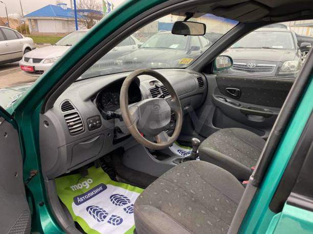 Hyundai Accent LC, 2000 г.