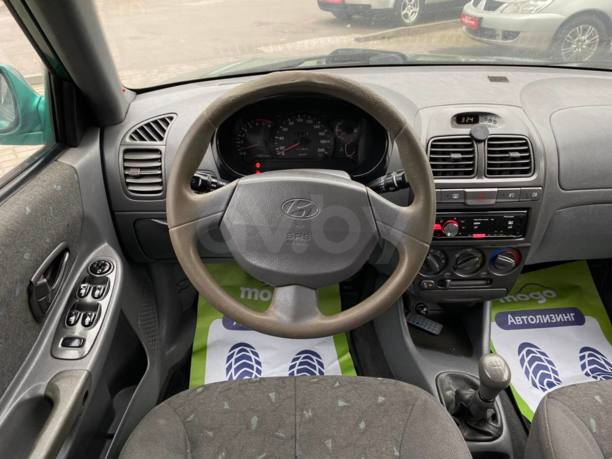 Hyundai Accent LC, 2000 г.